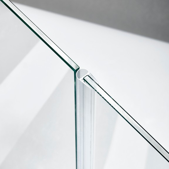 Beispiel einer Hohlkammerdichtung für eine 180°-Glas-an-Glas-Situation