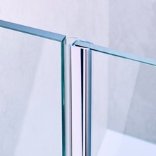 Beispiel einer Hohlkammerdichtung für eine 180°-Glas-an-Glas-Situation in Chrom
