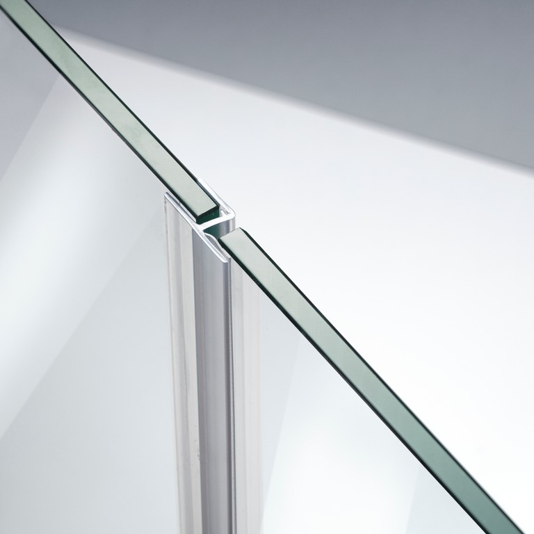 Beispiel eines Anschlagprofils für eine 180°-Glas-an-Glas-Situation