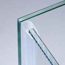 Beispiel einer Hohlkammerdichtung für eine 90°-Glas-an-Glas-Situation
