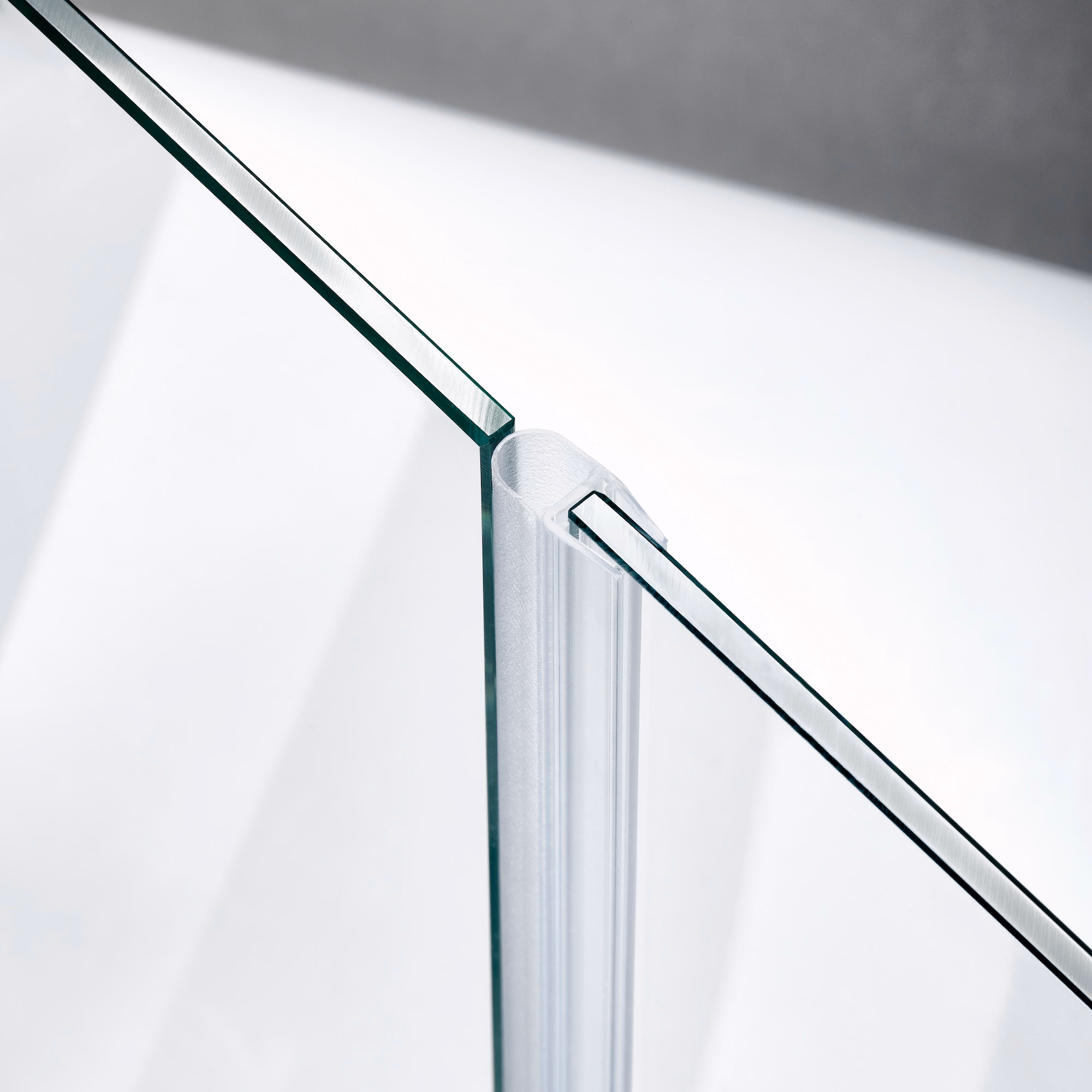 Beispiel einer Hohlkammerdichtung für eine 180°-Glas-an-Glas-Situation