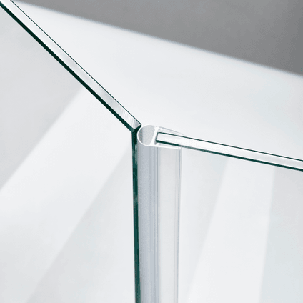 Beispiel einer Hohlkammerdichtung für eine 135°-Glas-an-Glas-Situation