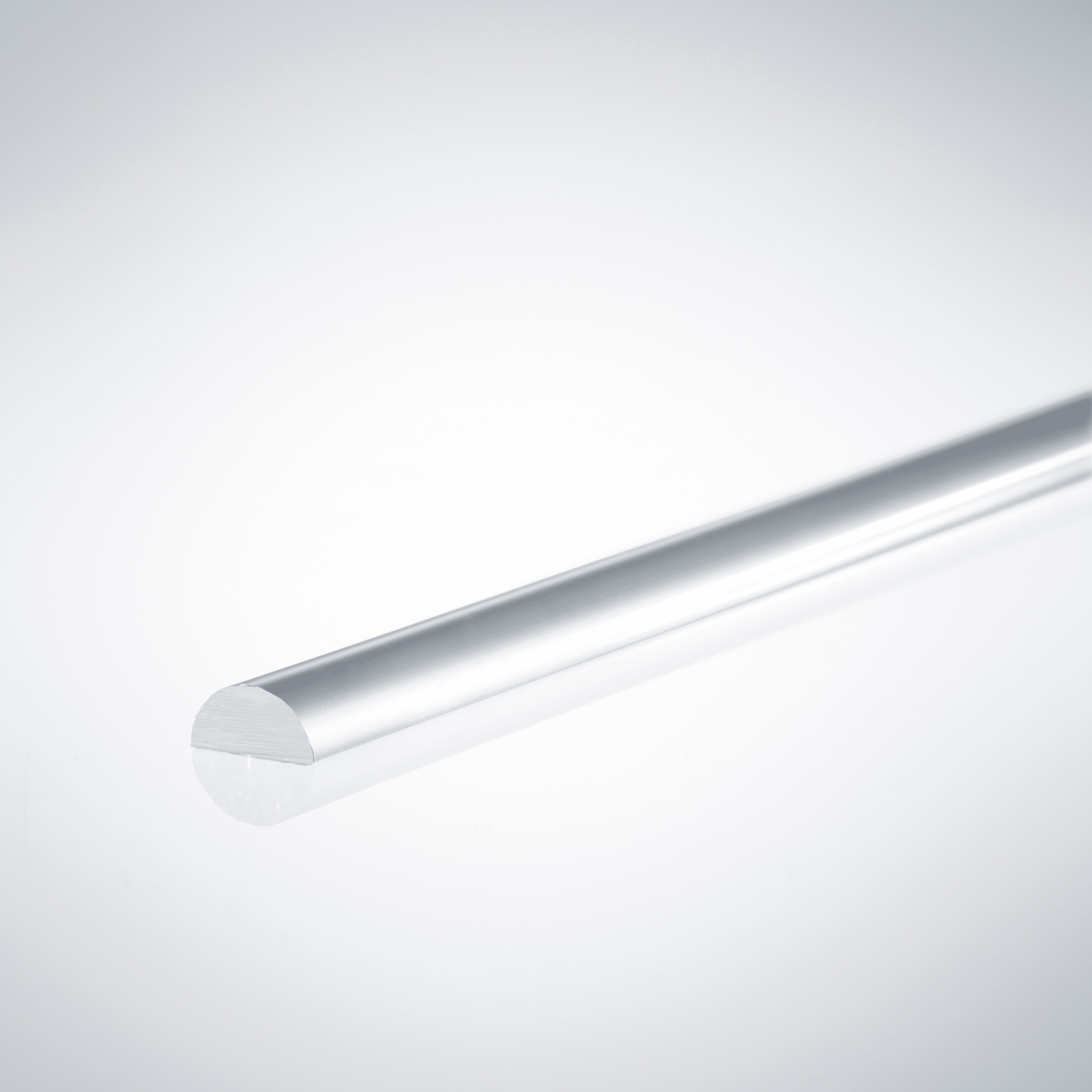 Example of an acrylic half-round rod for 4mm glass thickness
