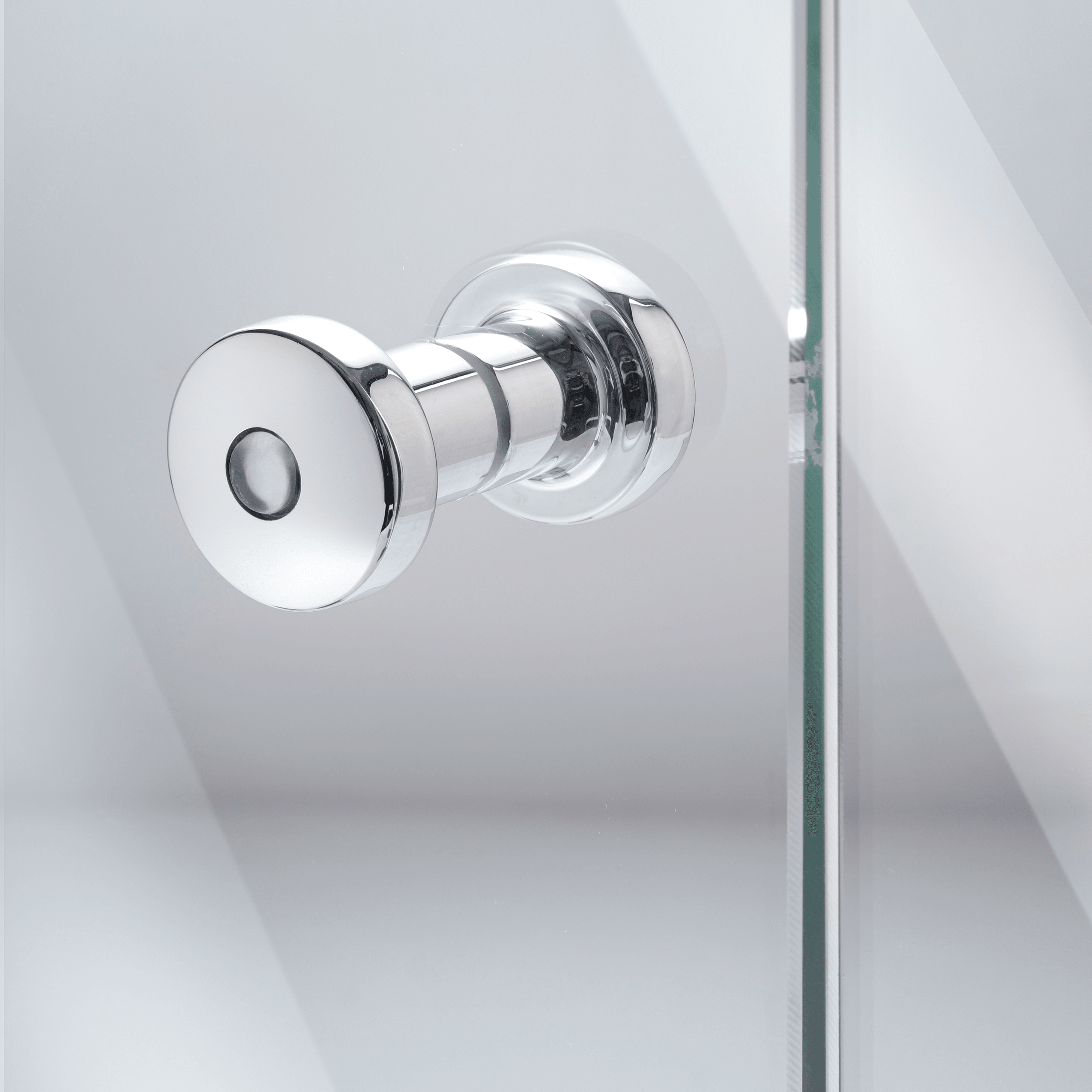 Duschtürgriff in Chrom an Glastür