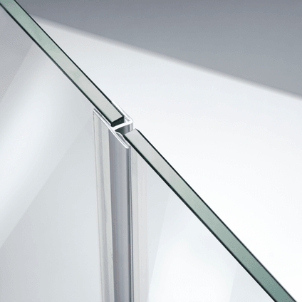 Beispiel eines Anschlagprofils für eine 180°-Glas-an-Glas-Situation