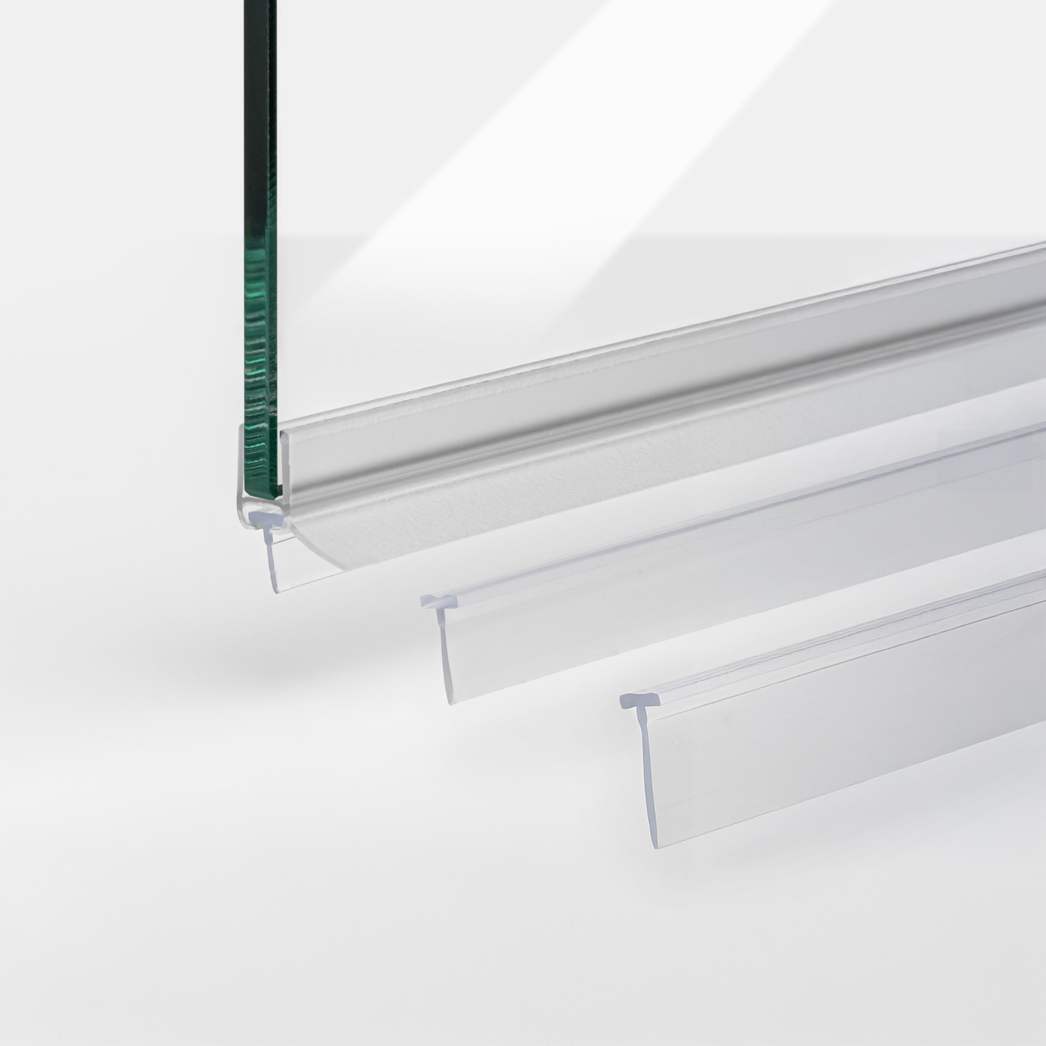 Beispiel von Schleiflippendichtungen für 6mm Glasstärke mit 10,5mm, 14,5mm und 18,5mm Höhe in einer 180°-Situation