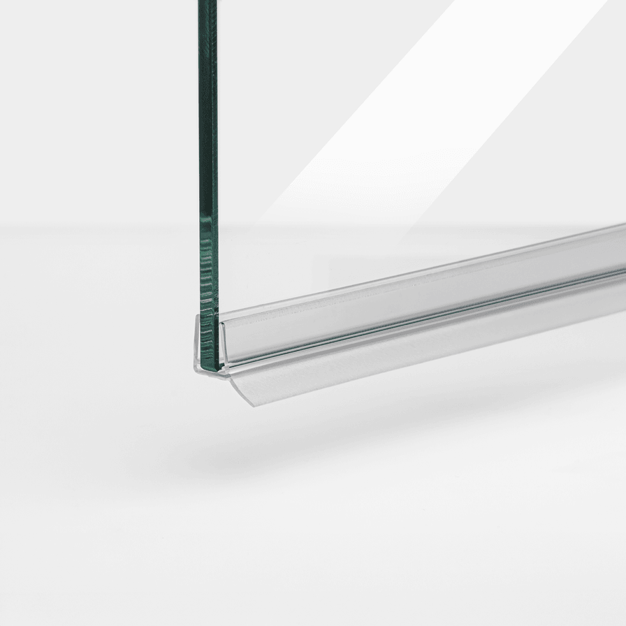 Beispiel einer vorgebogenen Schiebetürdichtung mit seitlichem Wasserabweiser für 6-8 mm Glasstärke in einer parallelen Rund-Situation